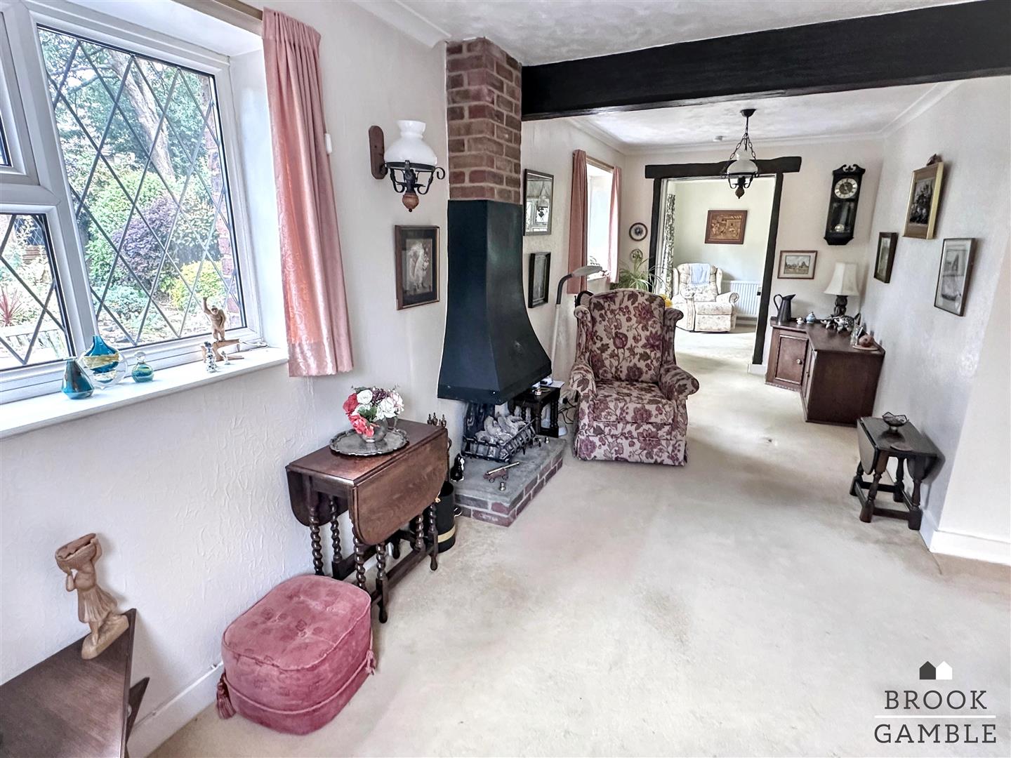 2 Bedroom House. Church Street in Eastbourne,  5